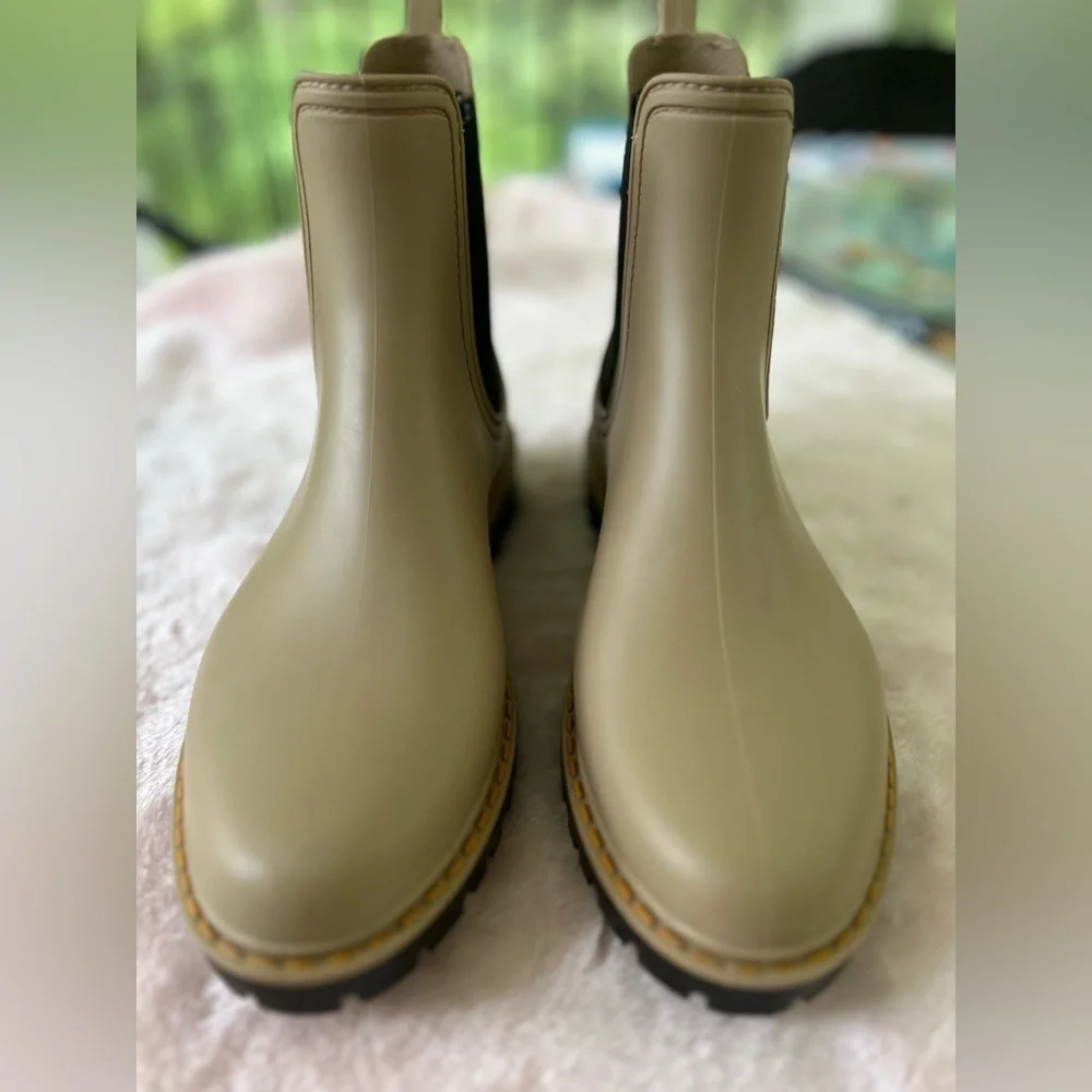 Igor Trak Mate Tri Tan Rain Boots Size 41 US 10.5 Slip On Waterproof Women’s NEW